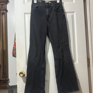 Levis High-Waist Black Flared Jeans
